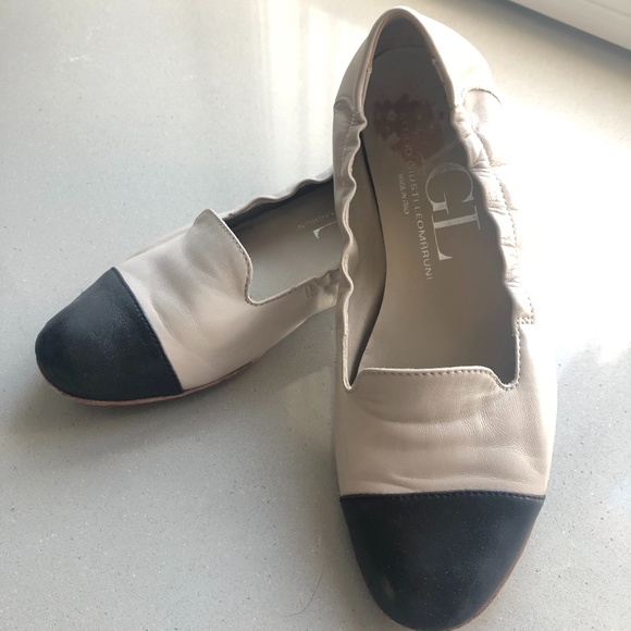 Agl Shoes - AGL Leather Tan & Black Flat Womens Shoes - 7.5